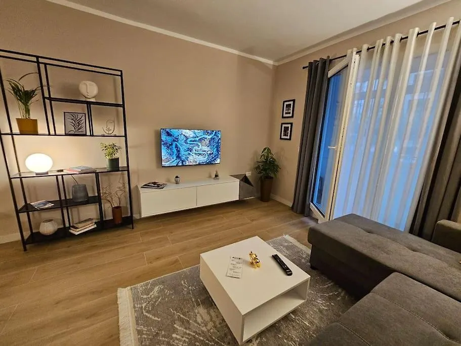 Brian'S Apartment In Tirana 2 Albania