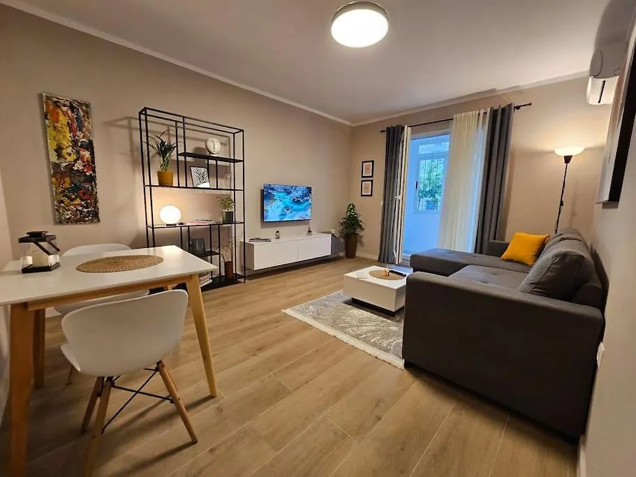 Brian'S Apartment In Tirana 2